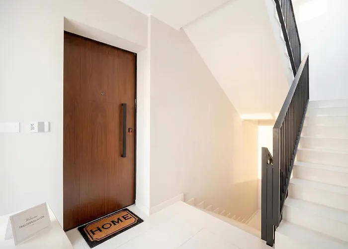 Panorama Penthouse Terrace With Parking Apartment